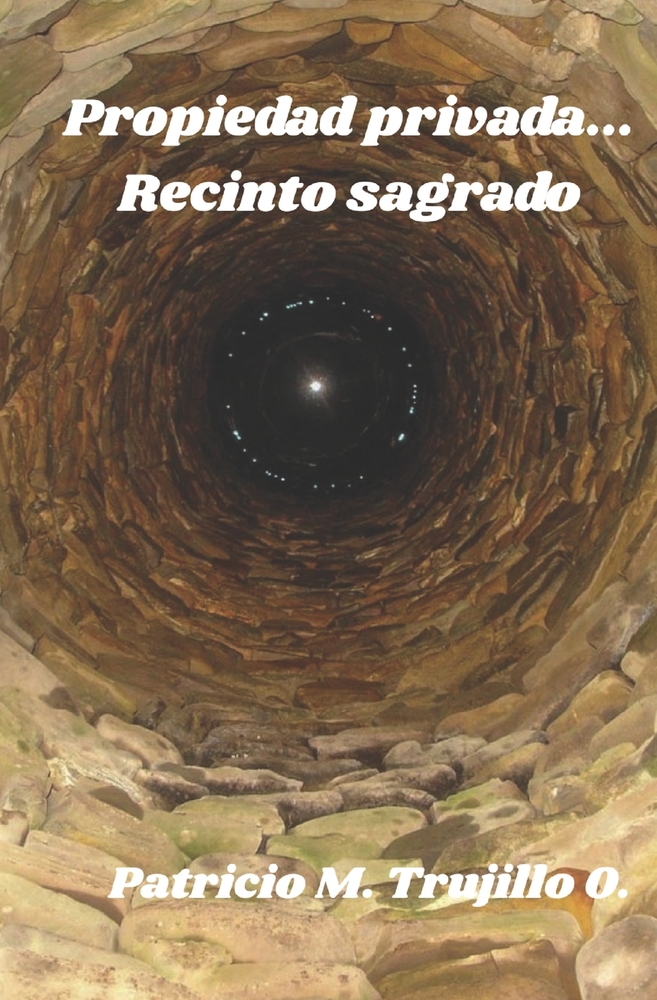 Propiedad privada... Recinto sagrado cover